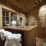 Skogstad Lodge, Prázdninový dům *
