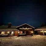 Skogstad Lodge,