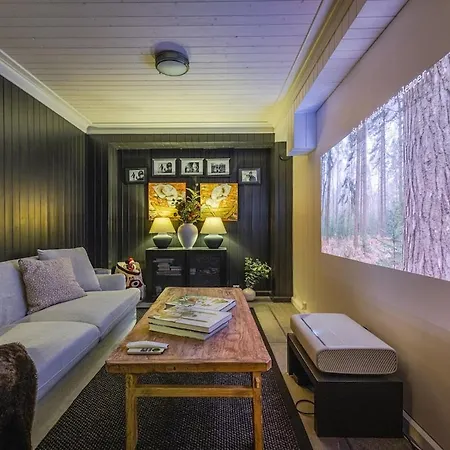 Holiday home Skogstad Lodge,