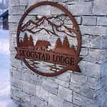 Skogstad Lodge, * ヘムセダール