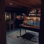 Skogstad Lodge, * ヘムセダール
