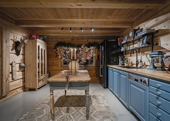 Skogstad Lodge, Holiday home *