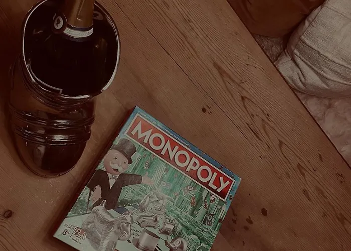 Holiday home Skogstad Lodge, *